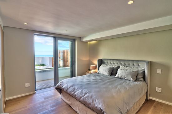 Photo 4 of Rock Bungalow accommodation in Clifton, Cape Town with 4 bedrooms and 4 bathrooms