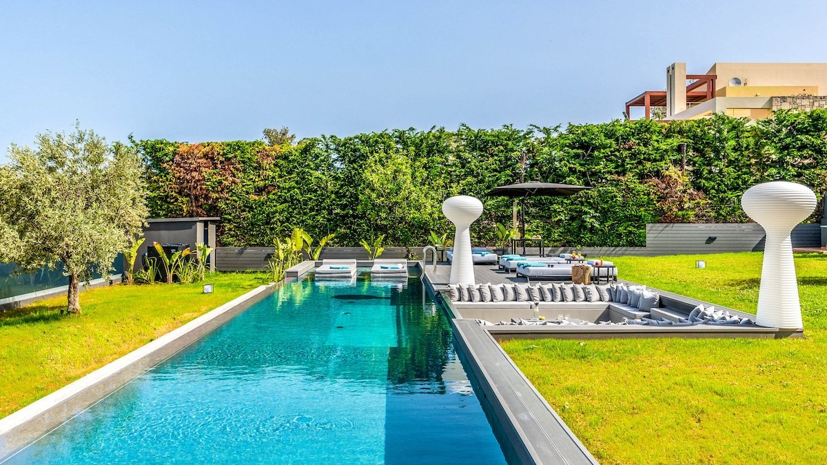 5′ to Chania City & Near to Beaches / Heated Pool gallery image 4