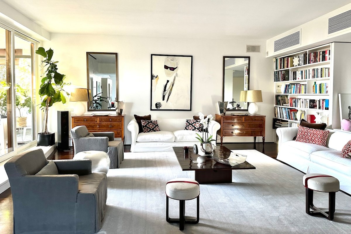 Brera Luxury Flat with terraces gallery image 2