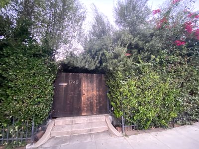 Gorgeous Private Two Story Craftsman w/ Patios