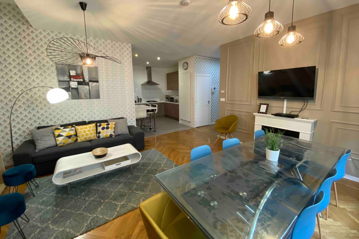 Duplex charme T5 terrasse wifi haut débit 3 SDB