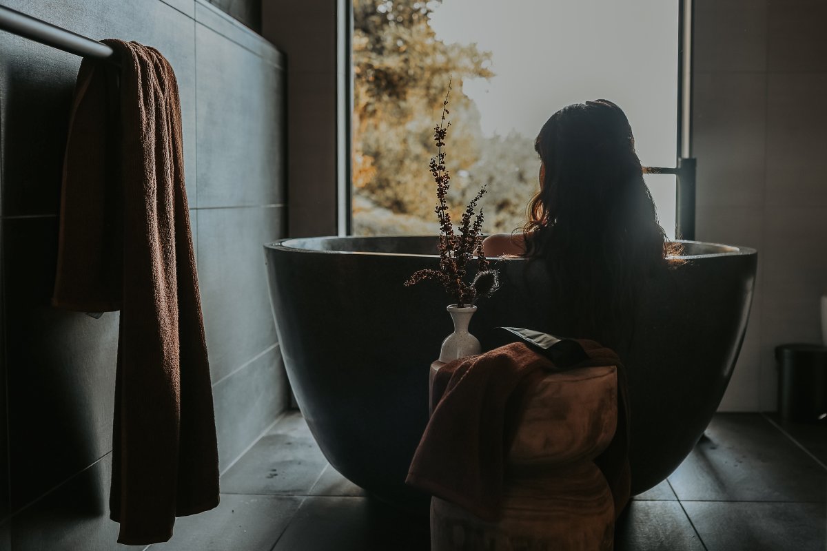 Still….. at Freycinet – A Nordic sauna retreat.