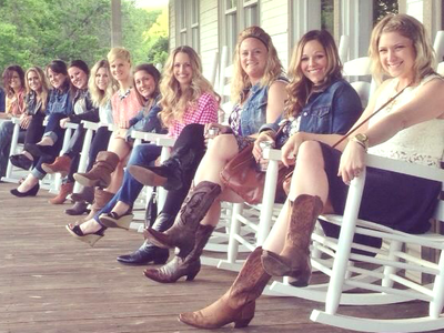 Perfect girl, guys On the water Close to downtown!