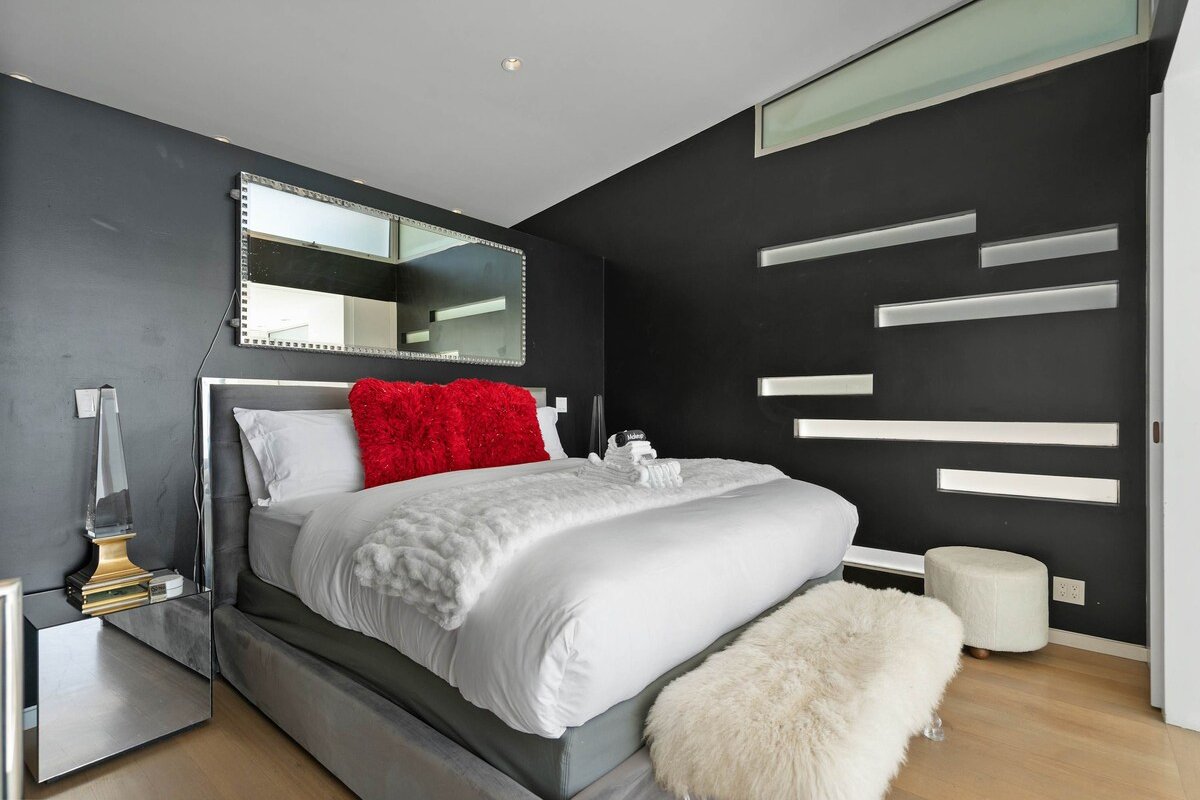 New Listing! OceanFront Oasis by Colby & Conrad! gallery image 3