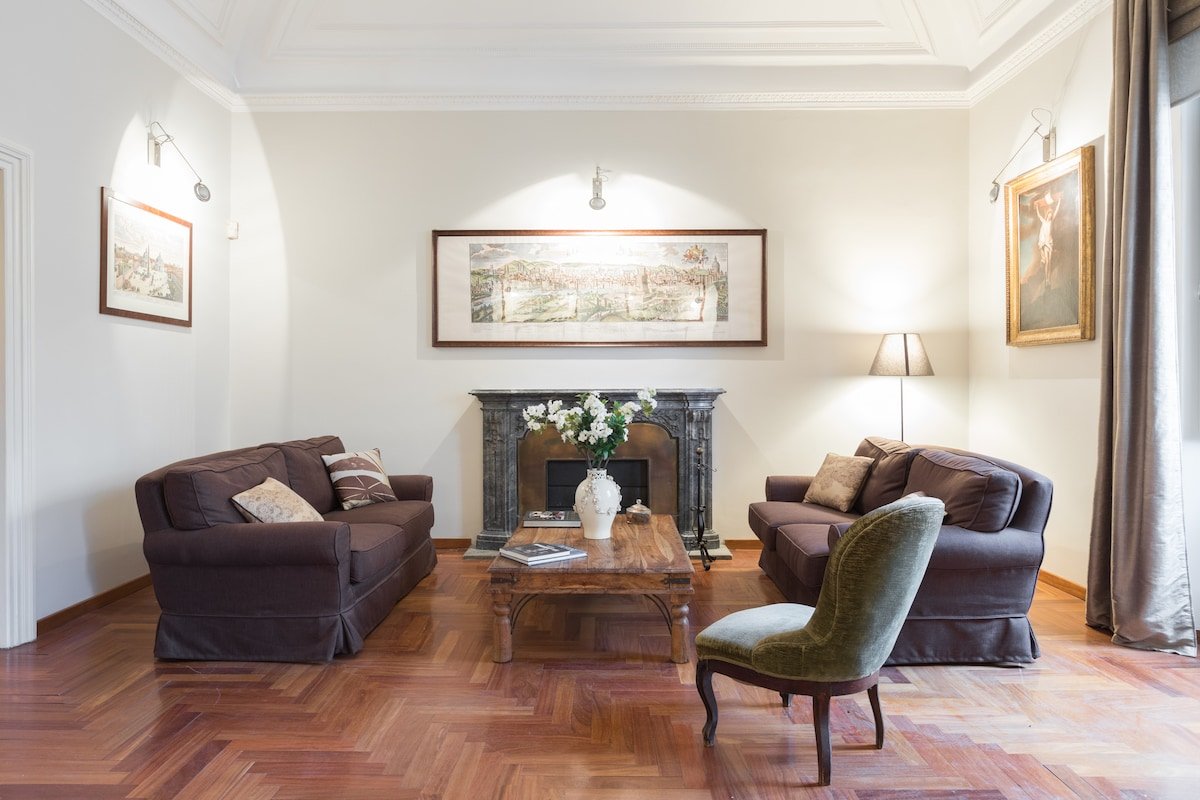 Big apartment with private garden near the river gallery image 4