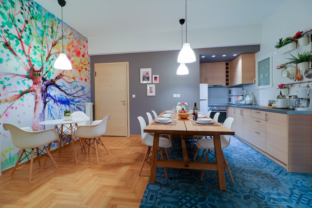 25 Guests: 3 Apts, Near Metro! gallery image 3