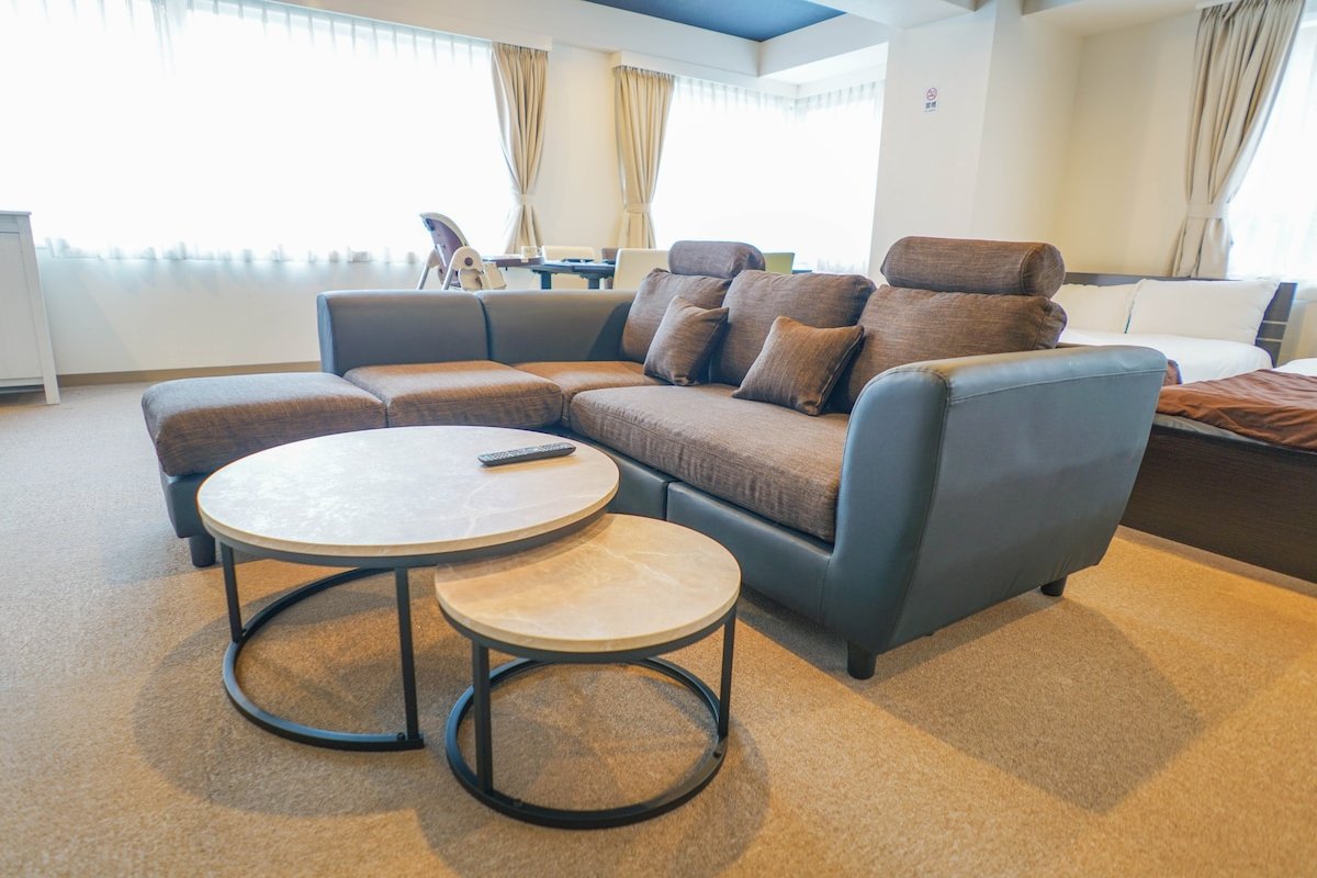 ④四谷駅から徒歩2分/E007 gallery image 2