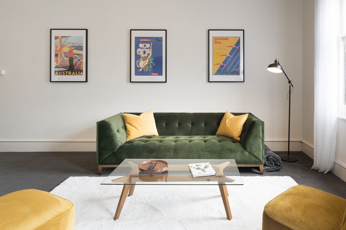 Stylish 3BR house | Steps to Smith St Cafes & Bars gallery image 2