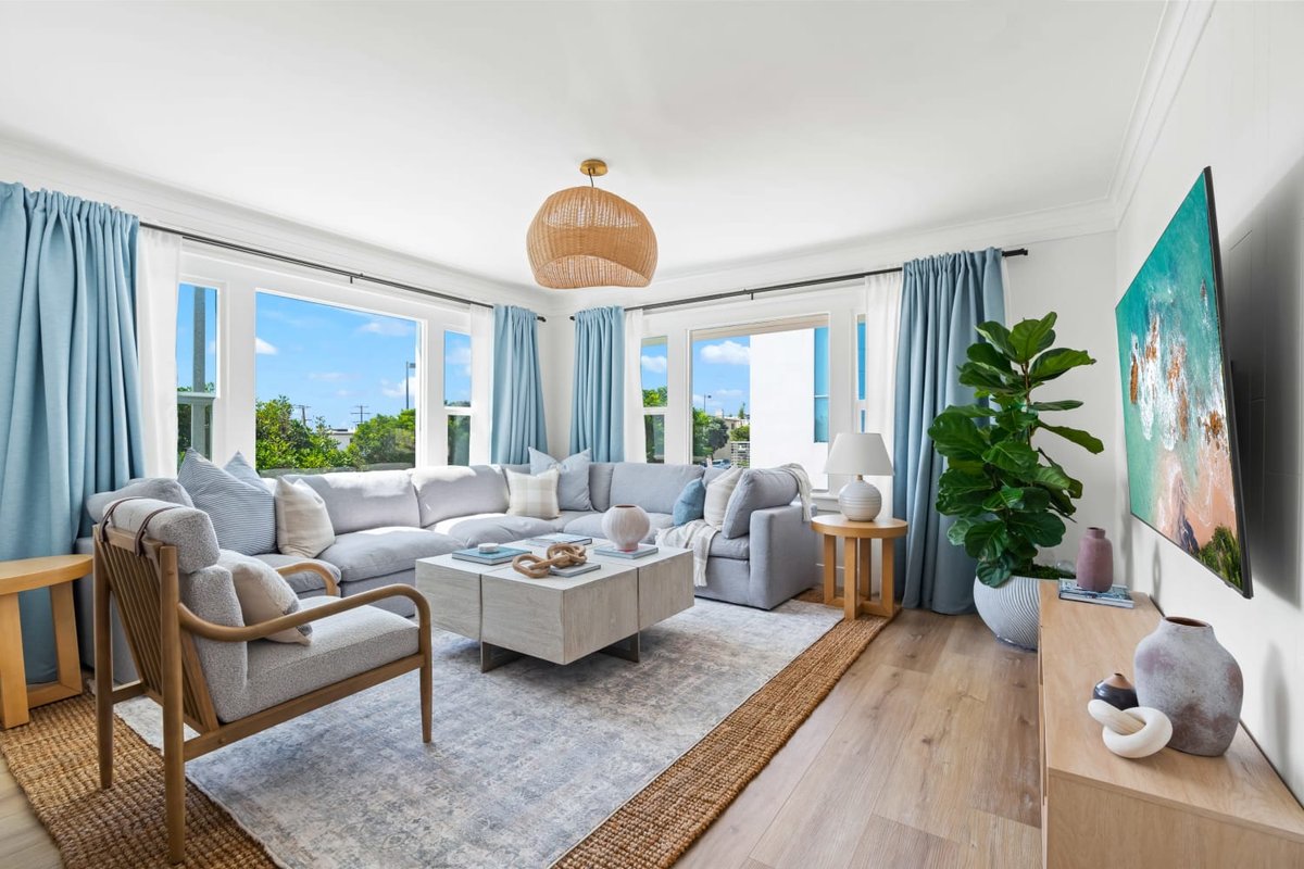 Manhattan Beach Escape | 2 Min Walk | Parking