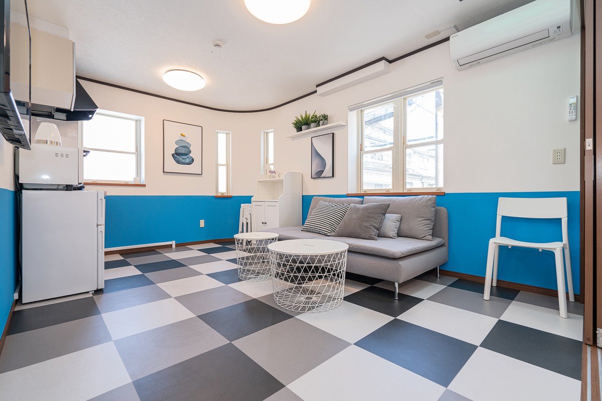 JR Shin-Okubo Station 6 mins walk.Designer’s Apt