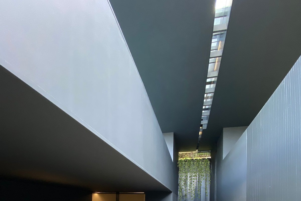 The Black Line House gallery image 4