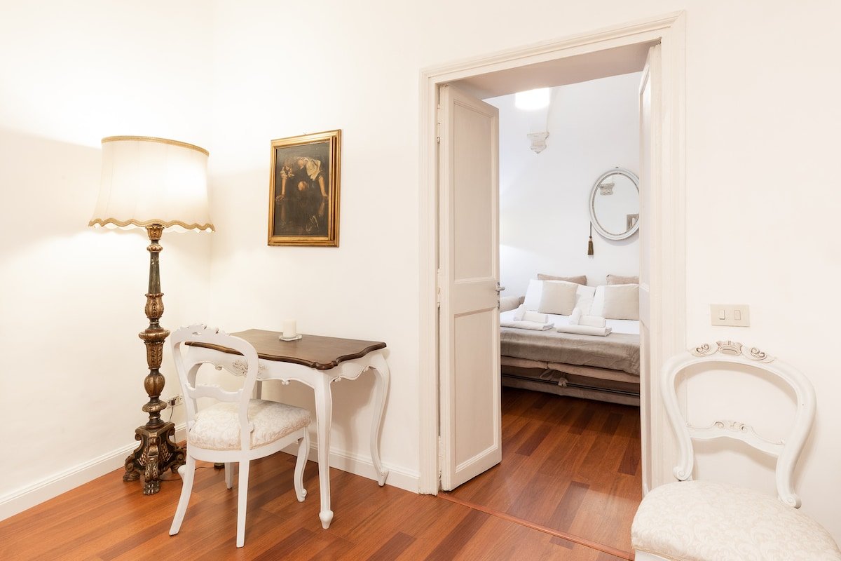 Leonardo Suite Pantheon gallery image 4