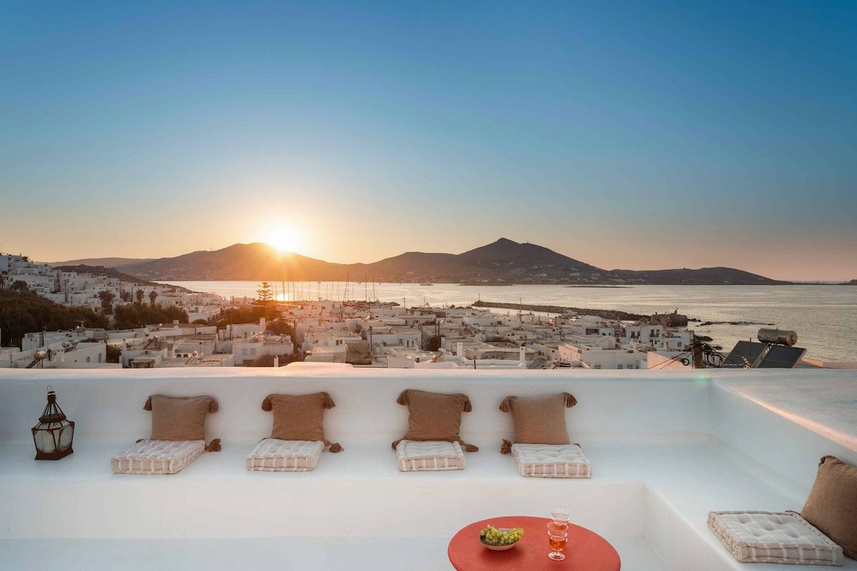 Naousa Villa with pool, garden and view gallery image 2