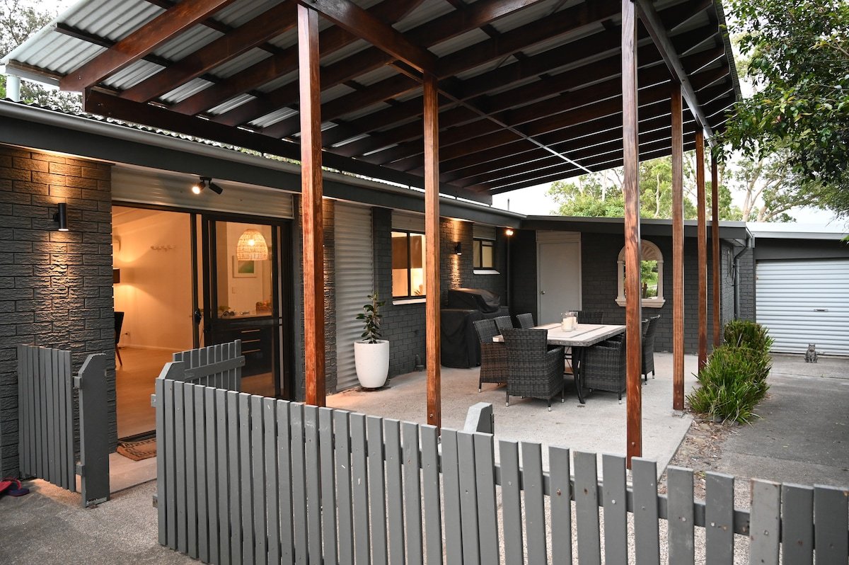 Luxe Family Beach House – Boomerang Beach gallery image 2