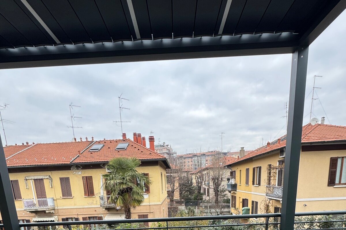 White House/Villa con posti auto gallery image 4