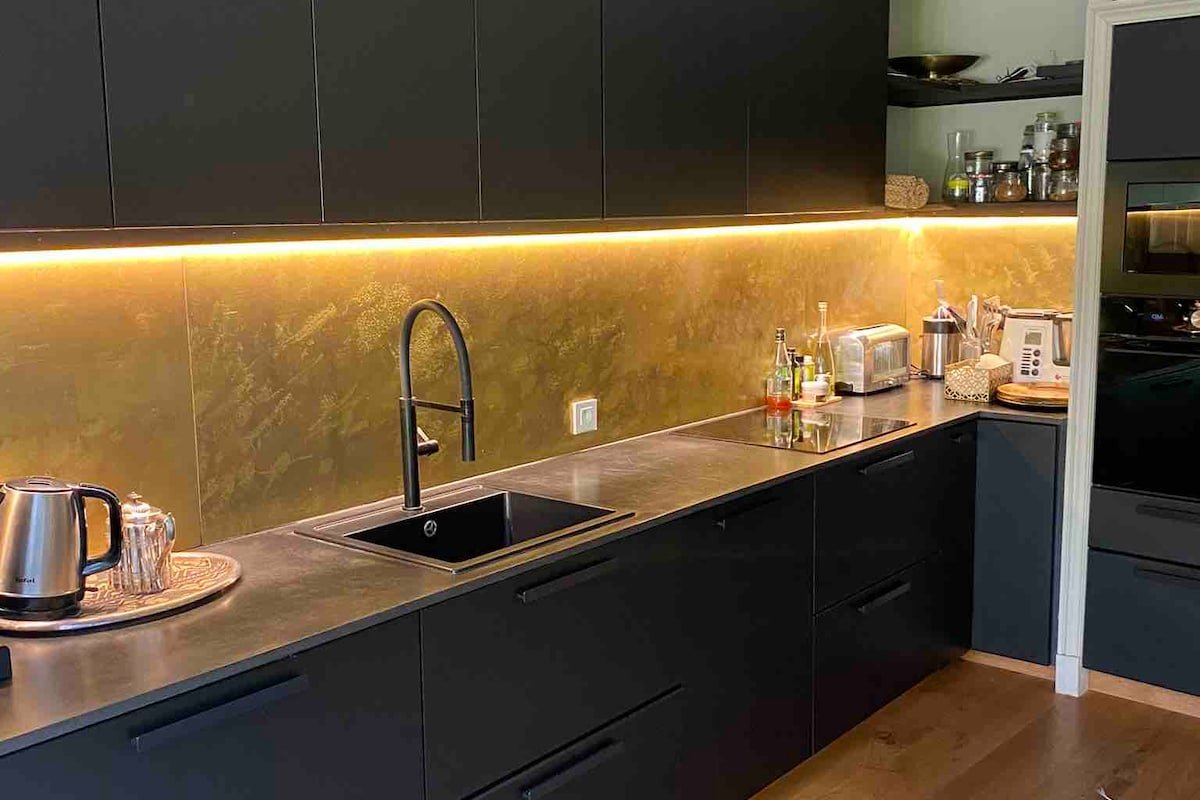 Appartement sur jardin piscine au jardin public gallery image 5