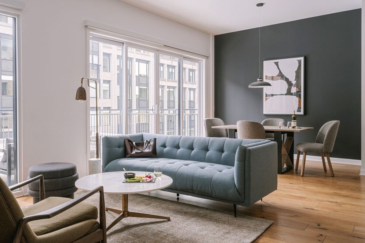 Sonder Penny Lane | 3BR Apartment w/ Balcony gallery image 2