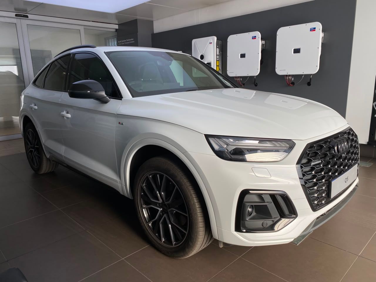 AUDI Q5 SPORTBACK 40 TDI QUATTRO BLACK EDITION for Sale in South Africa