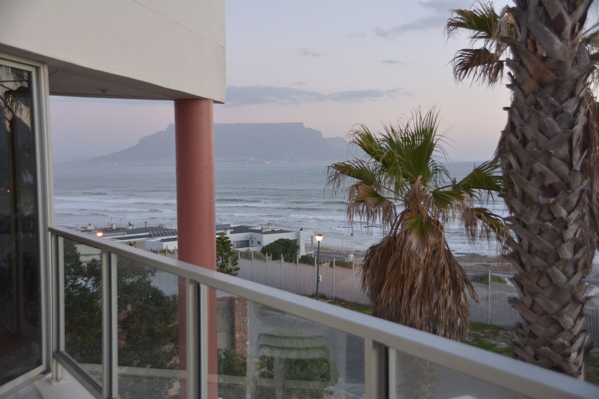 Endless Seaview Cosy 4 bedroom Home LavenderLaine gallery image 4