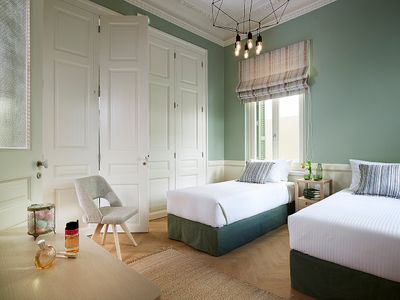 Thiseio 1915 – luxury, modern, elegant apts