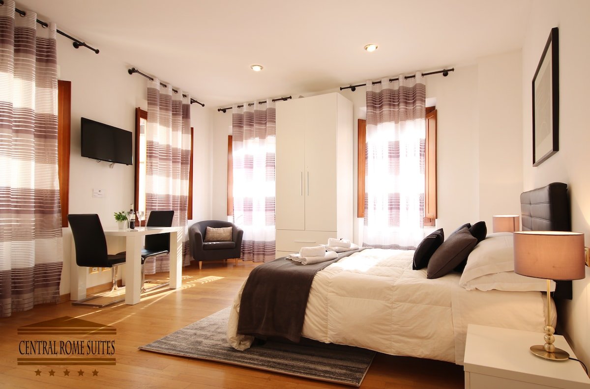 Spacious with view in the Heart of Rome! gallery image 2