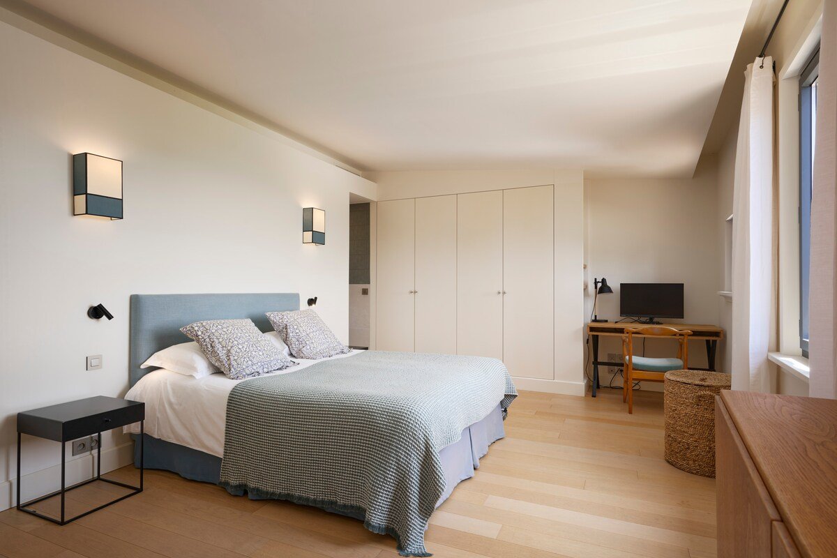 Beauvallon gallery image 3