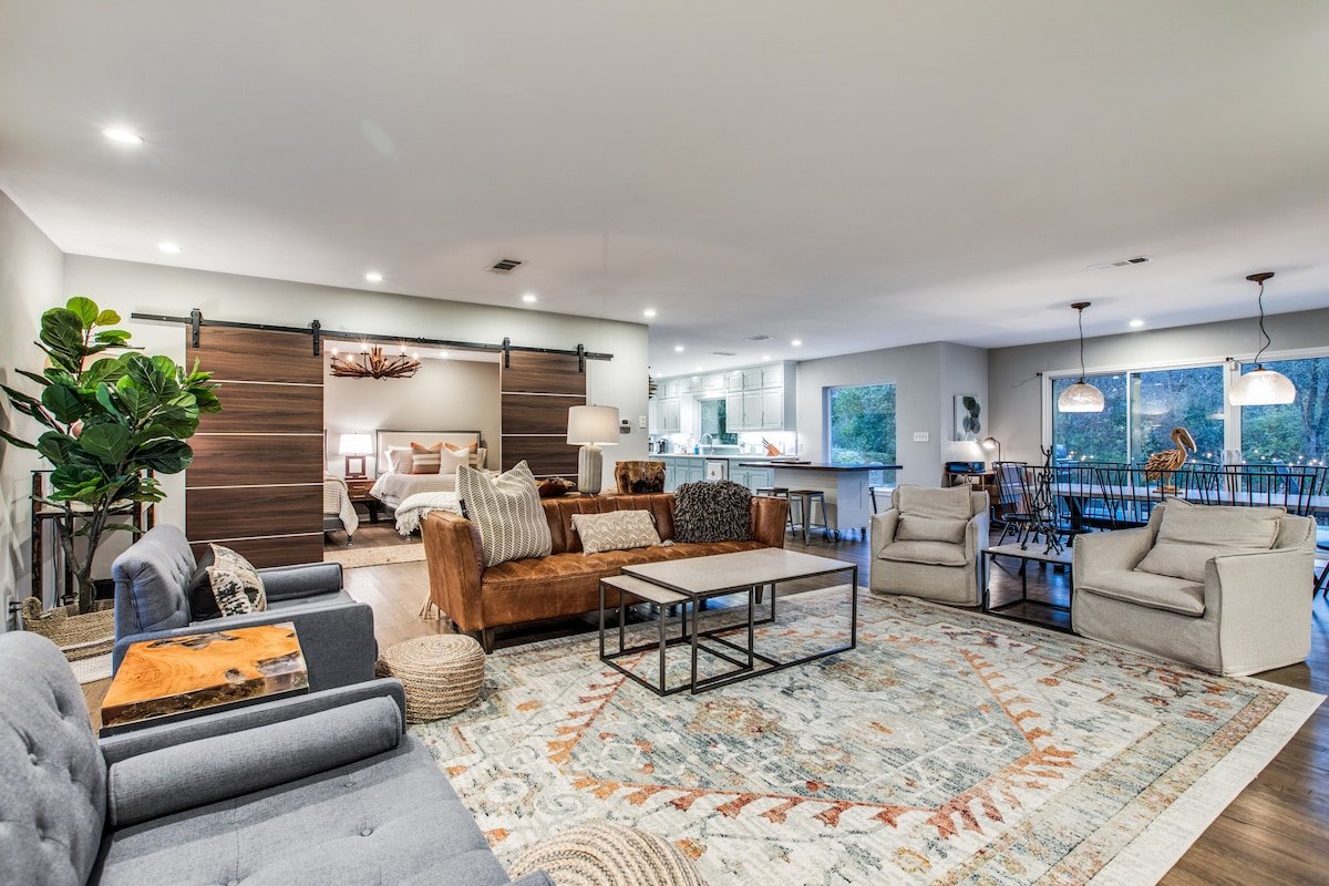 The Only Private Pickleball Vacation in Dallas! gallery image 5