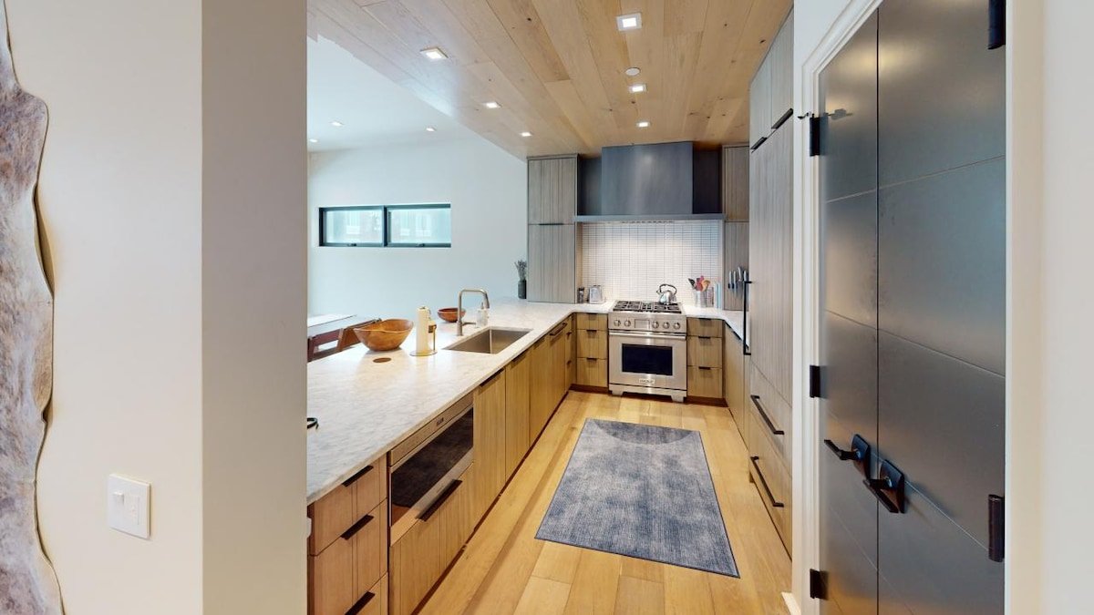 Snowy Sanctuary | Walk to Town + Hot Tub gallery image 2