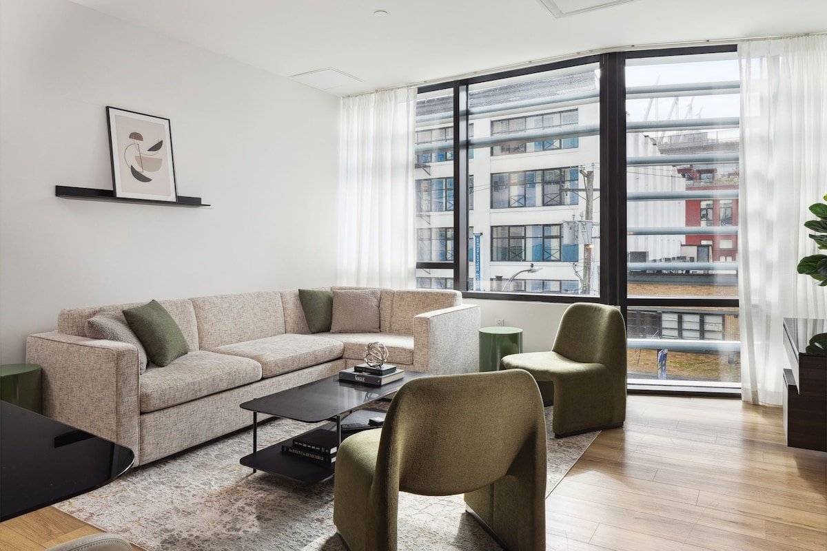 Smithe House -Two-Bedroom, Two-Bath Apartment gallery image 4