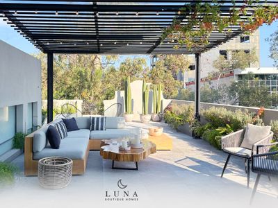 Luxury Apartment with Private Terrace & AC