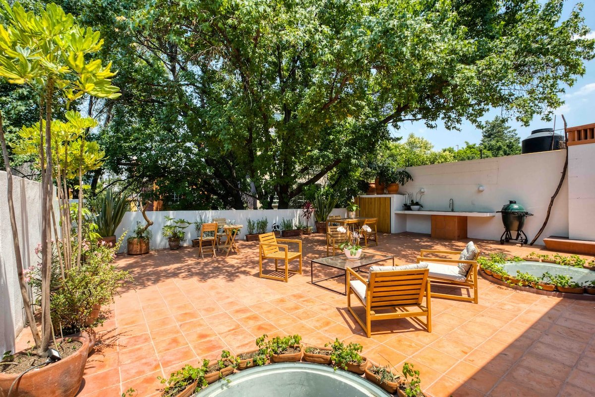 Condesa Luxury 3BR House w/Rooftop gallery image 4