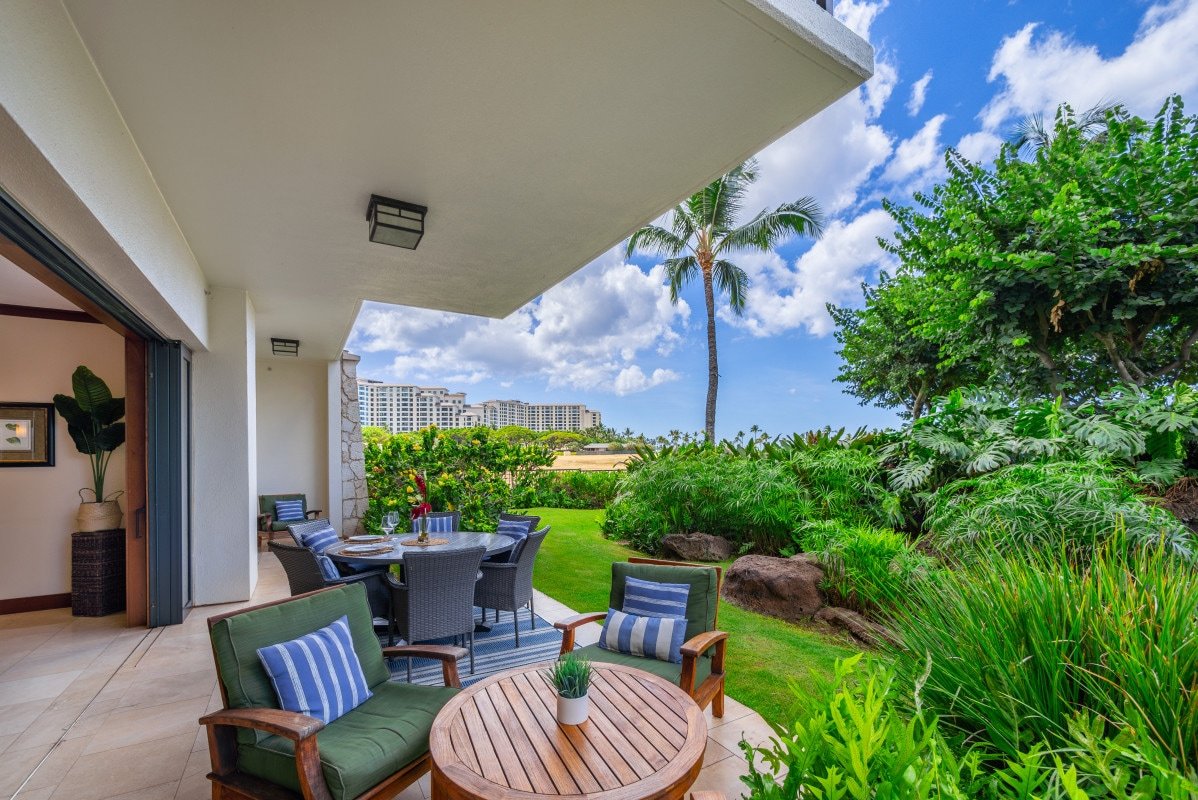 Hale Akaka Falls O-121 one of a kind luxury stay gallery image 4