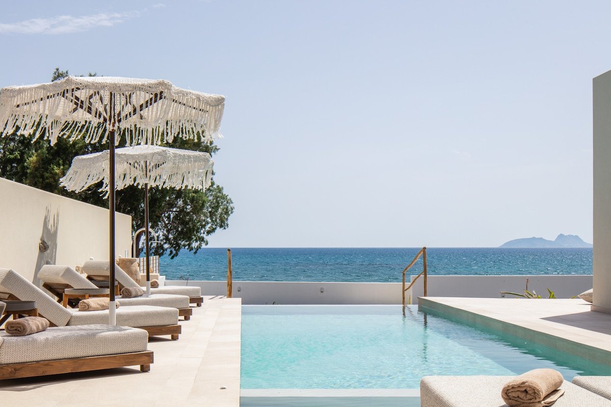 Design Villa – Beachfront boho inspired by etouri! gallery image 2