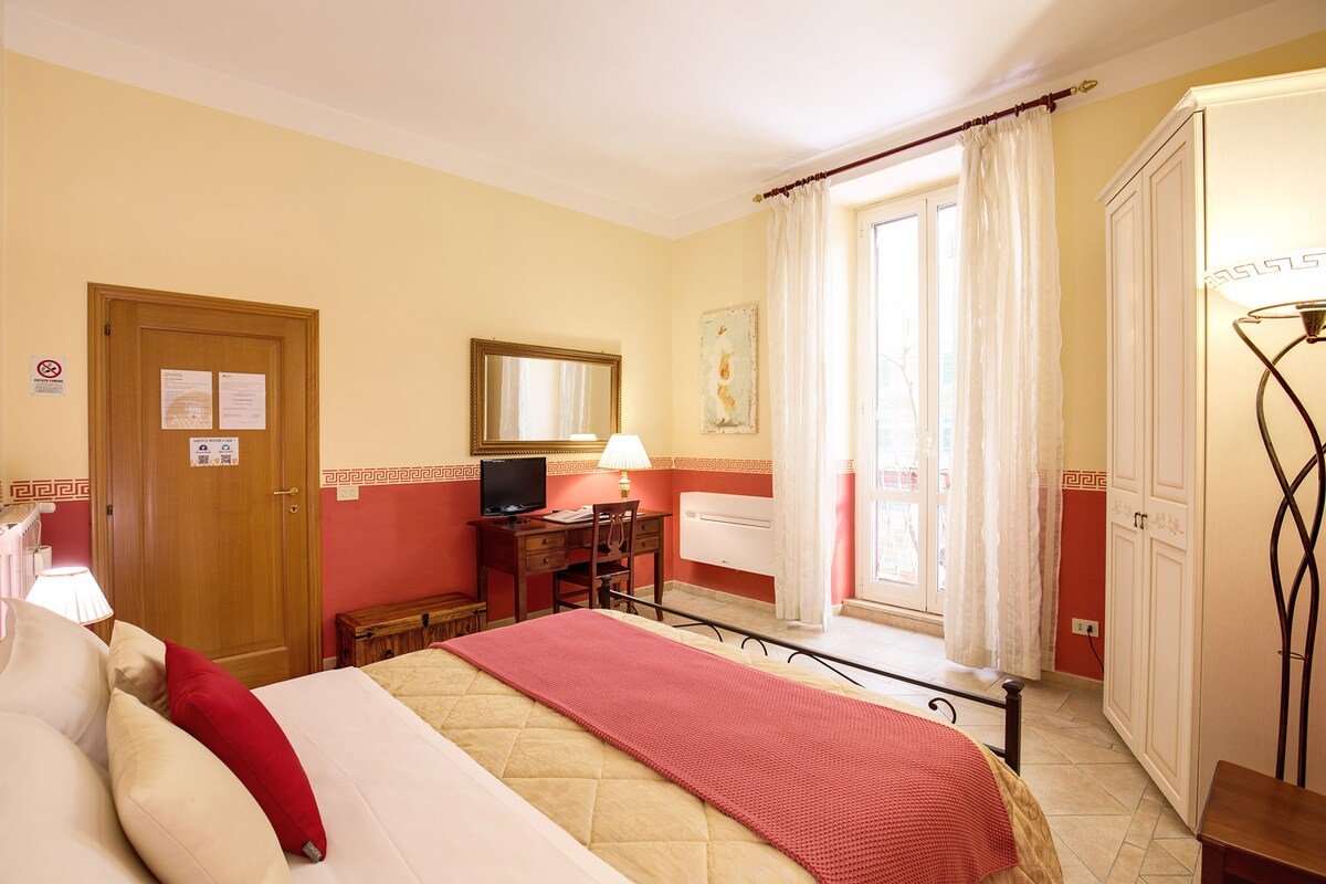 TRASTEVERE 3 comfy unique apts same building gallery image 3