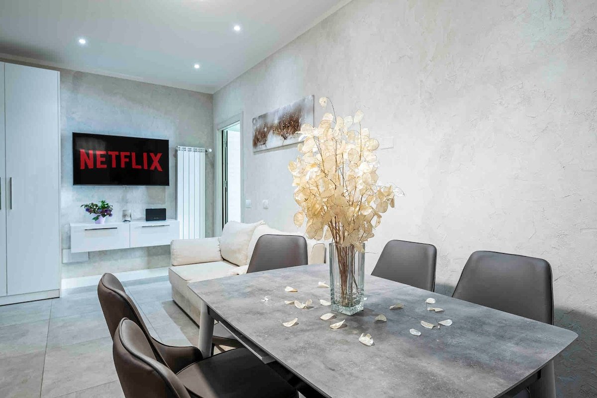 [5 Minuti – Duomo] Tripla Suite Luxury gallery image 5