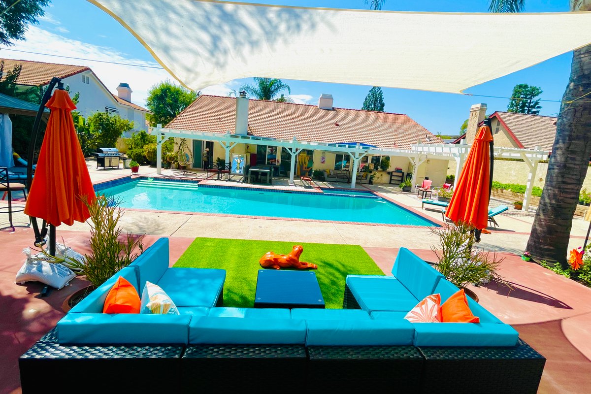 California Dream House w pool & tennis court