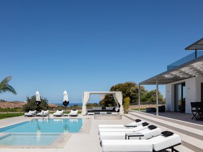 Alma Villa, 2.000m2 Luxury Living