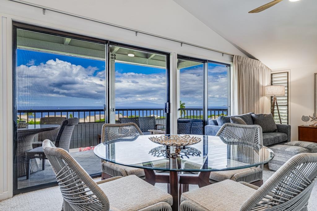 Gorgeous Condo Two King Suites & Huge Ocean Views! gallery image 4