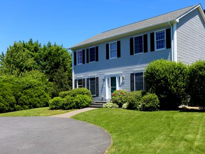 Entire 4 Bedroom Home in Middletown / Newport East