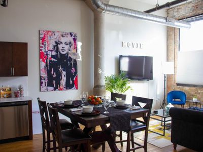 Luxéry Stay “Hollywood” – McCormick/WinTrust Area