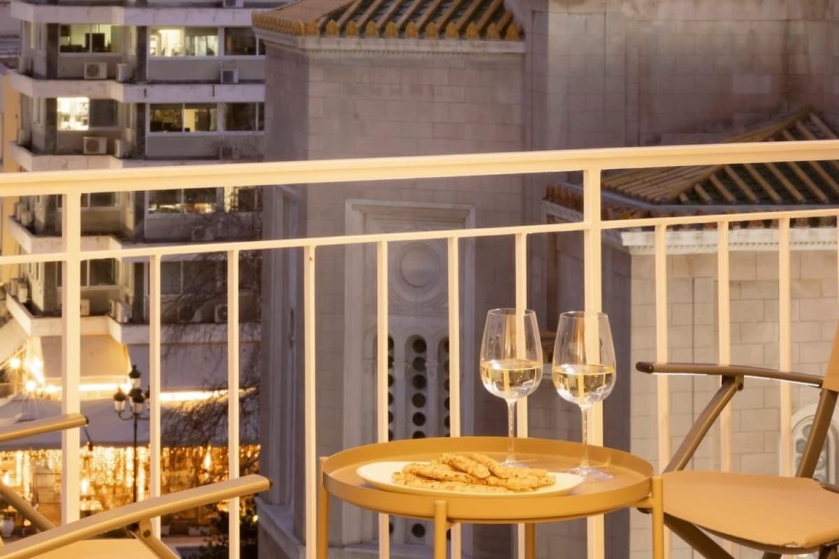 Meliti Apartment in Plaka gallery image 3