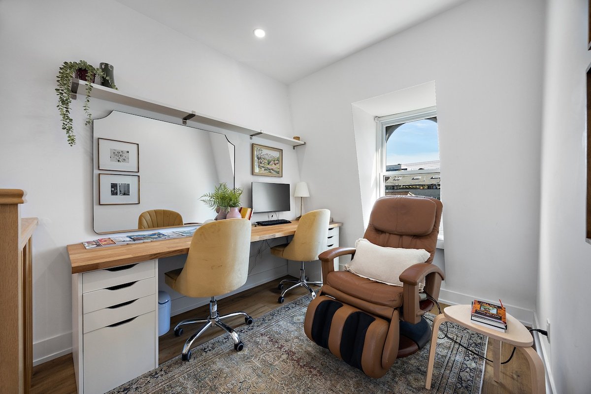 Designer Loft on Queen W | 10ft Ceilings, Parking gallery image 5