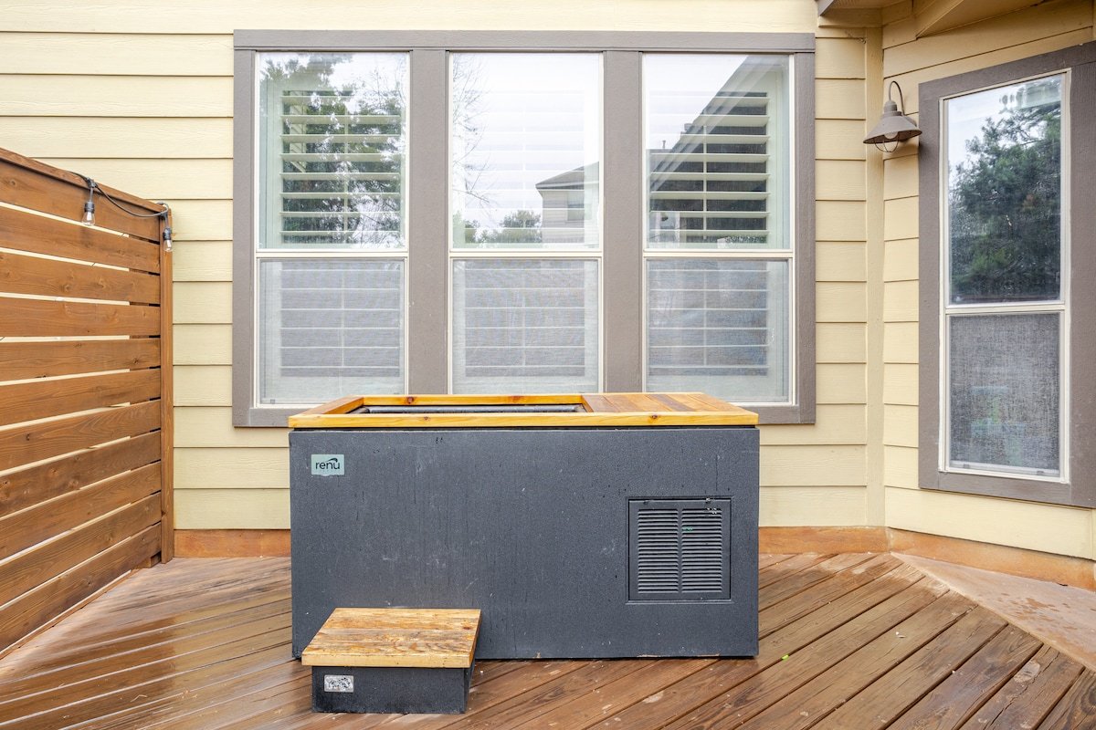 Family Oasis • Gym • Pool • Sauna • Cold Tub gallery image 4