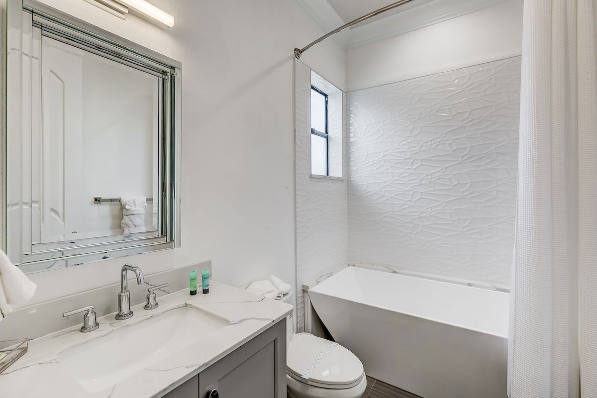 Mansion Near Disney w/ Arcade, Theater & Huge Pool gallery image 2