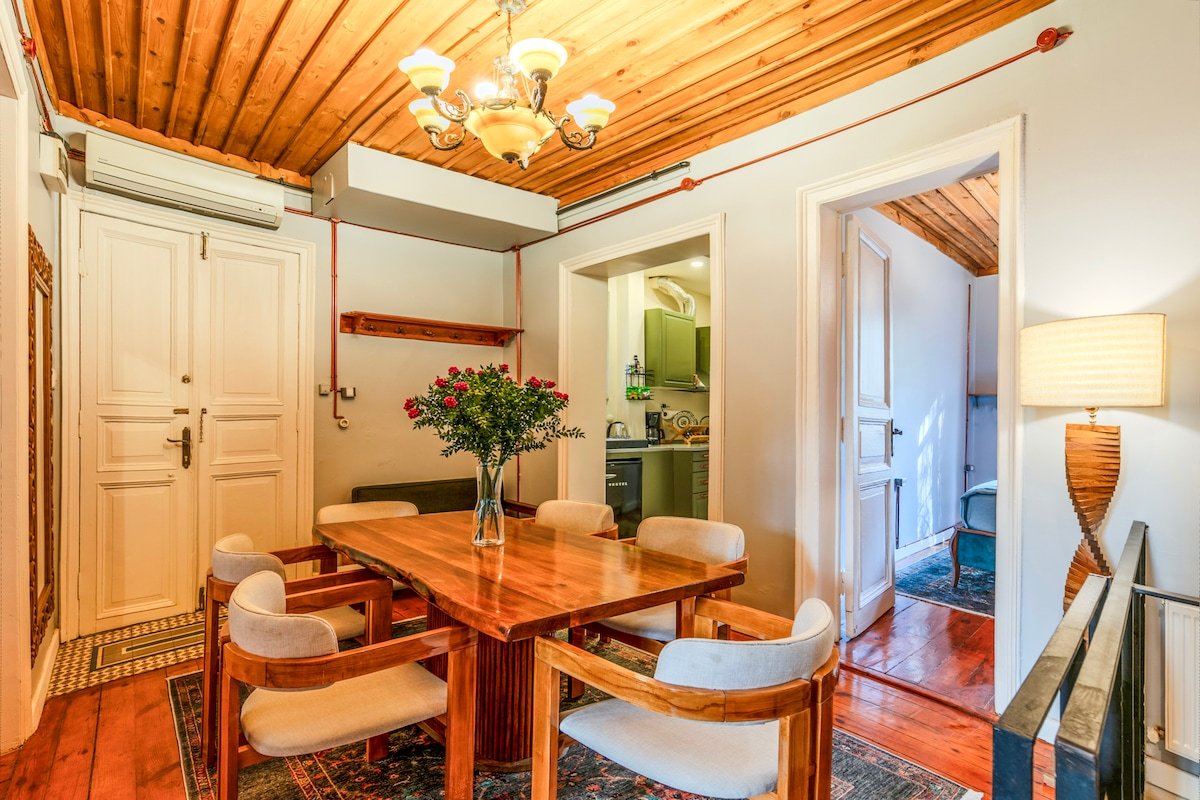 4 Bedroom /2 Bathroom /Full AC /Perfect Location gallery image 5