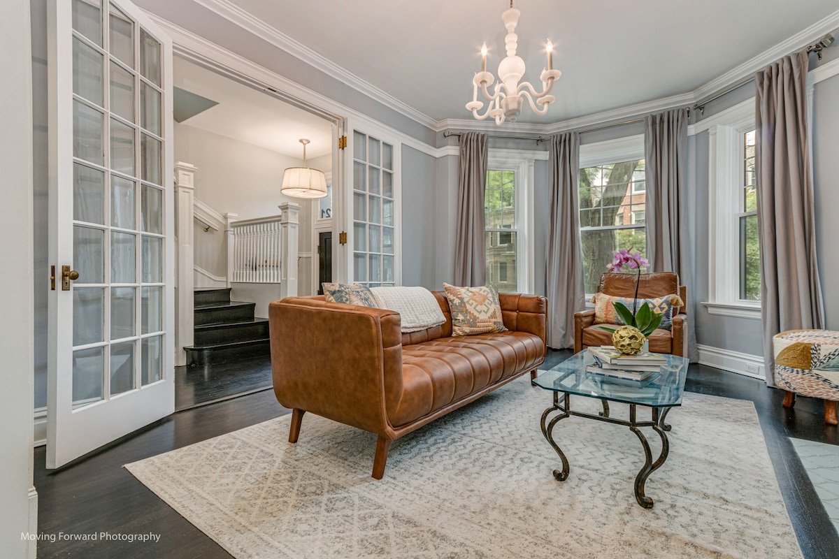 Wrigleyville Single Family gallery image 3