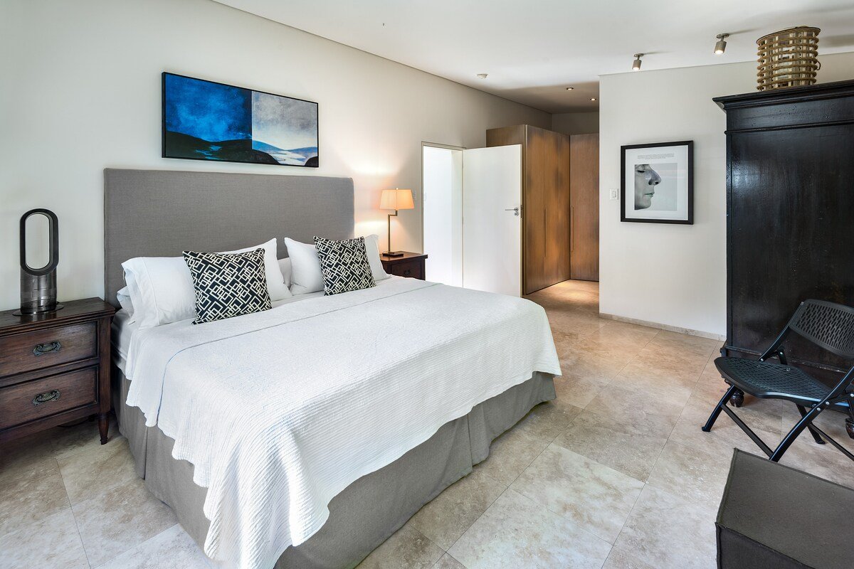 Shoestring gallery image 4