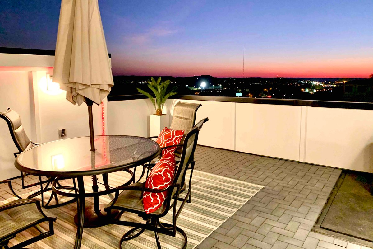 Luxury Modern Loft Huge Rooftop – Mins to Broadway