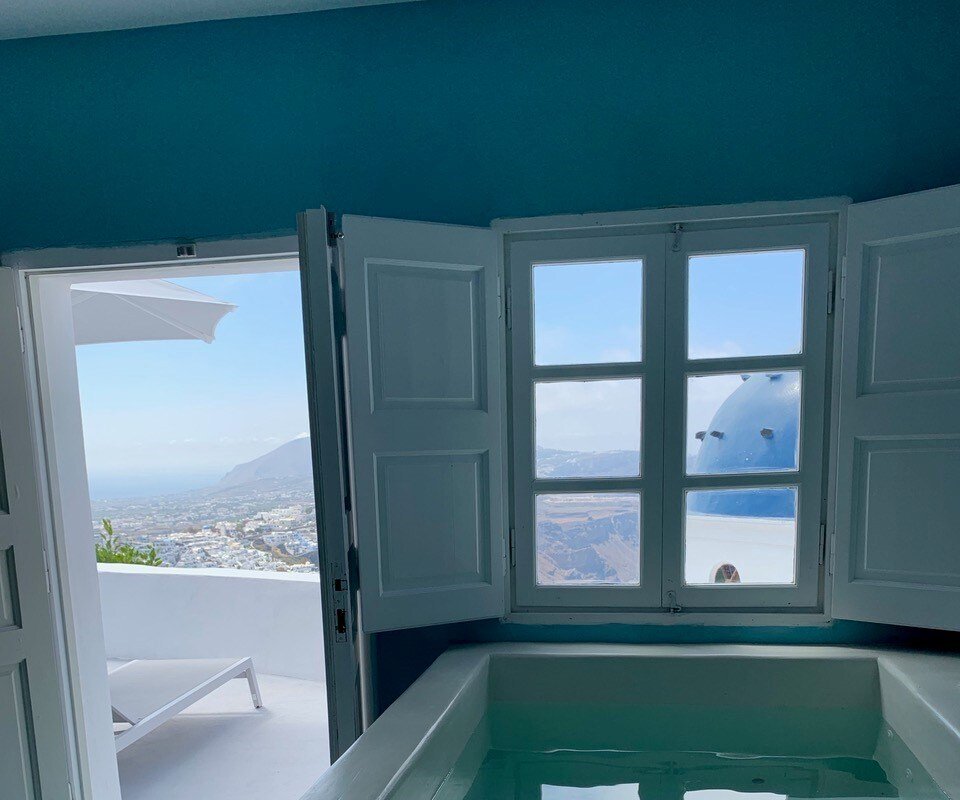 LVNB 2 bedroom unique view villa in Imerovigli gallery image 5