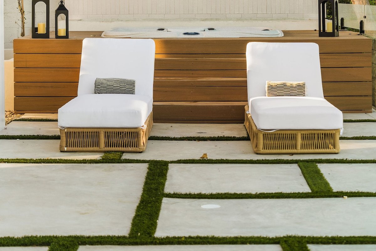 Skyline Hollywood – Oasis with Views gallery image 4